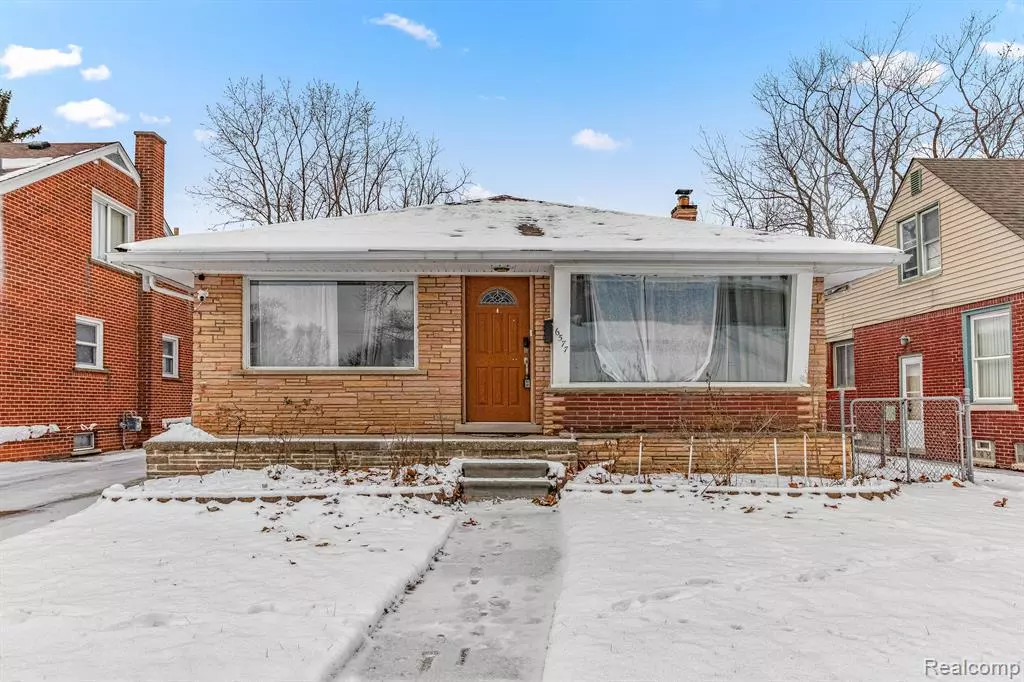 Dearborn Heights, MI 48127 2537,6577 DOLPHIN Street