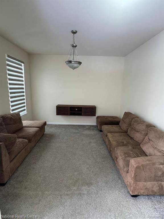 Sterling Heights, MI 48312 4230,34923 STRATHCONA Boulevard