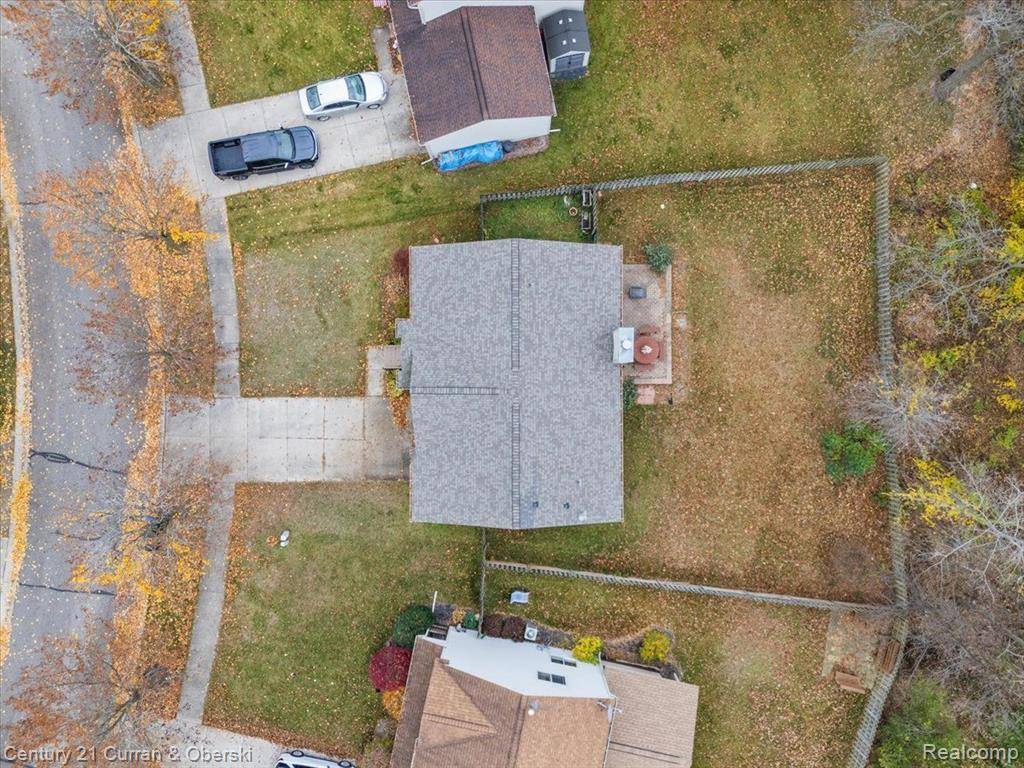 Waterford, MI 48329 3680,2817 RIVERSIDE Drive