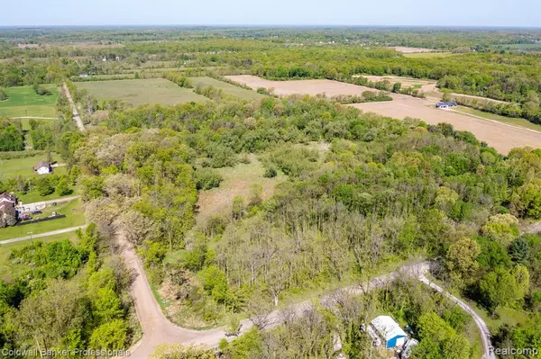 Howell, MI 48855 8048,8899 DWYER Road