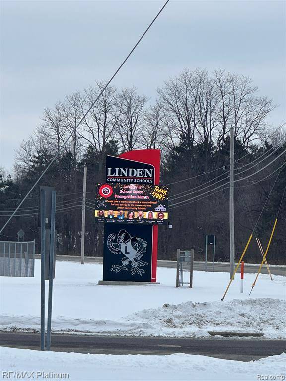 Linden, MI 48451 8750,7187 SILVER LAKE Road