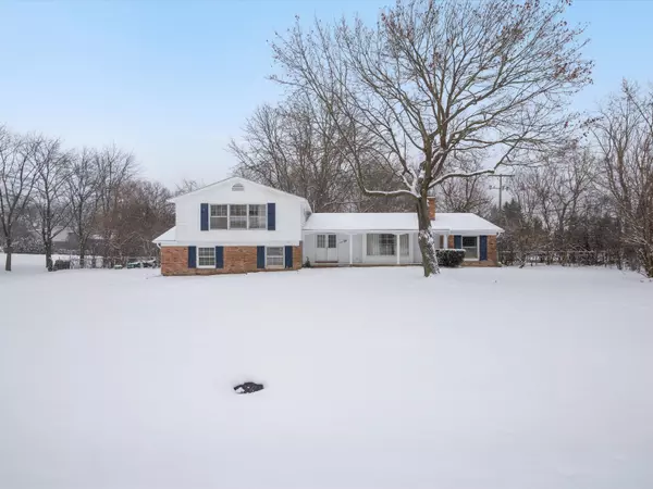 22414 WALSINGHAM Drive, Farmington Hills, MI 48335 3864