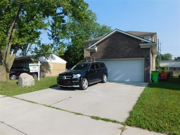 Clinton Township, MI 48035 3665,22011 SHARKEY Street