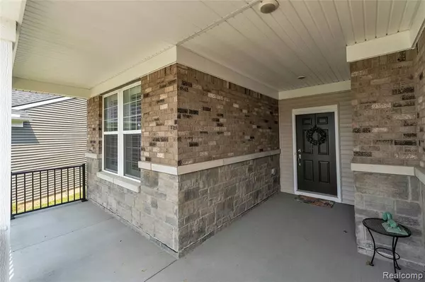 Brighton, MI 48116 6146,4633 CRESTWAY Drive