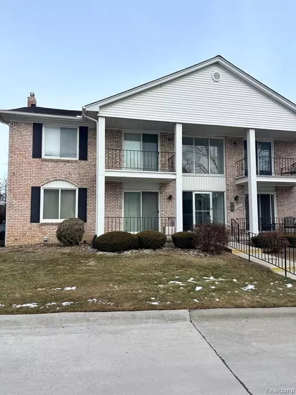 Sterling Heights, MI 48312 2343,14200 IVANHOE Drive