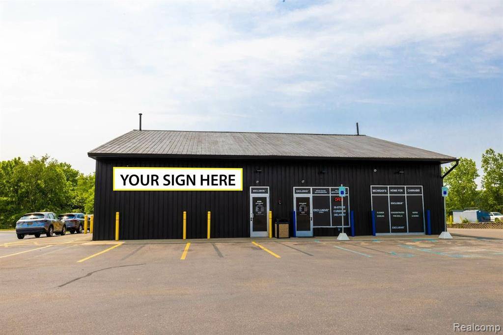2384 W MAIN Street, Lowell, MI 49331 7504