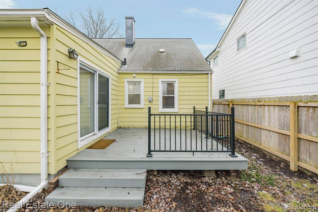 Royal Oak, MI 48073 2276,3809 Edgar Avenue