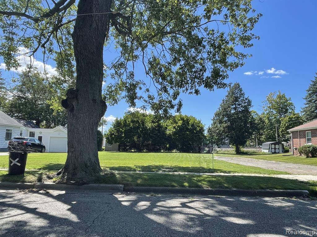 125 QUINN Avenue, Caro, MI 48723 1524