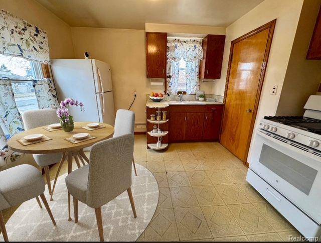Lincoln Park, MI 48146 2115,1627 FERRIS Avenue