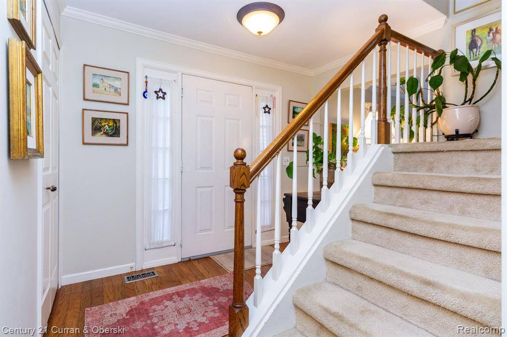 Northville, MI 48167 2402,41754 BROQUET Drive