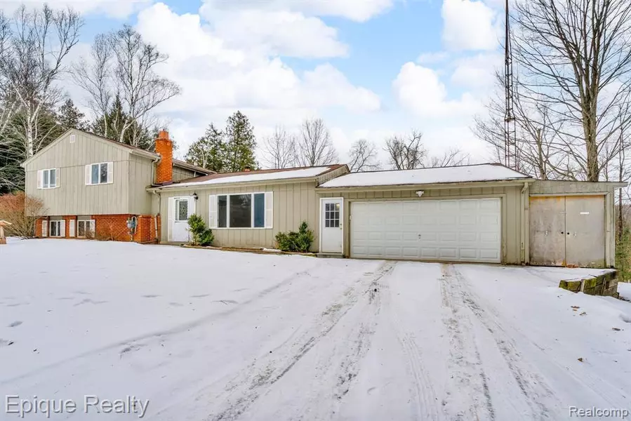 5706 Belle River Road, Attica, MI 48412 9601