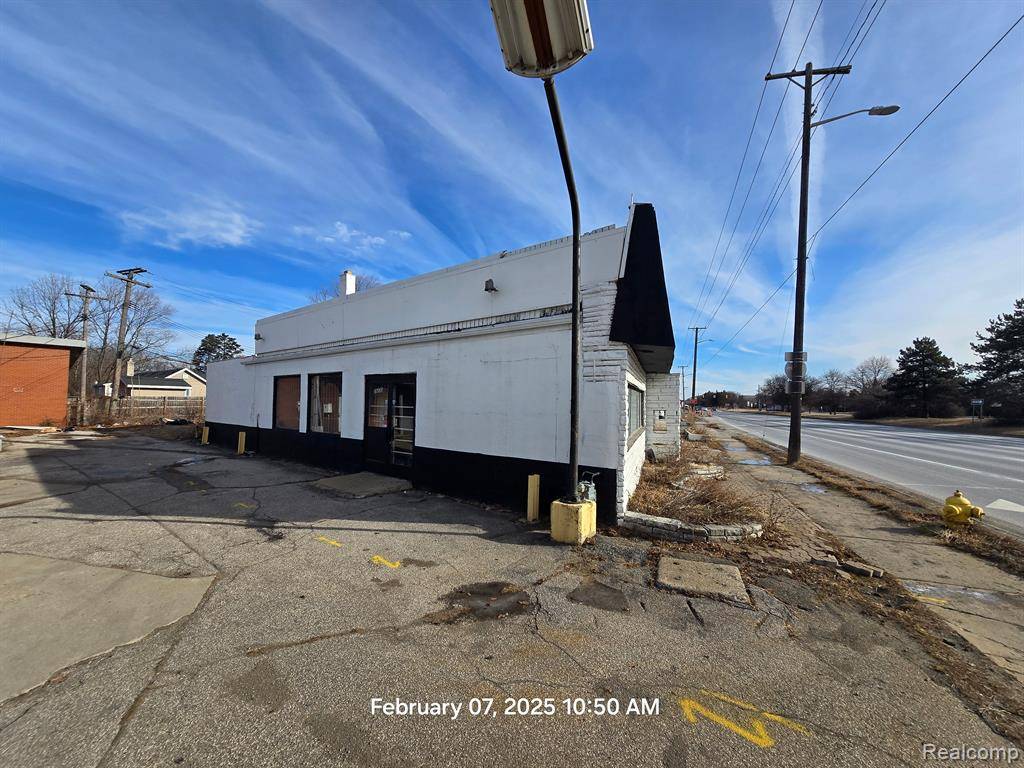 Inkster, MI 48141 2012,29230 MICHIGAN Avenue