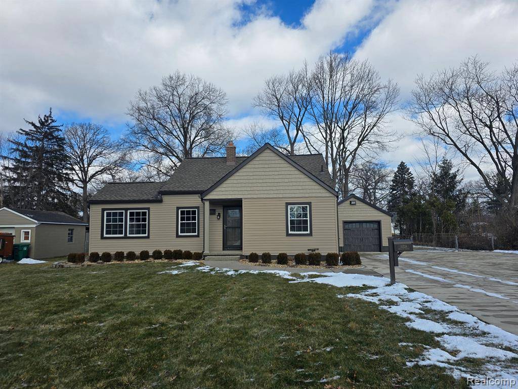 Garden City, MI 48135 1346,31728 ROSSLYN Avenue