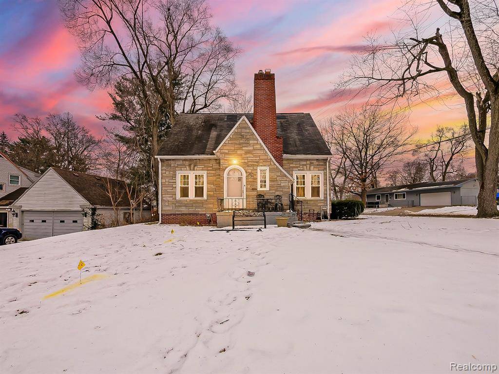 65 ILLINOIS Avenue,  Pontiac,  MI 48341 1911