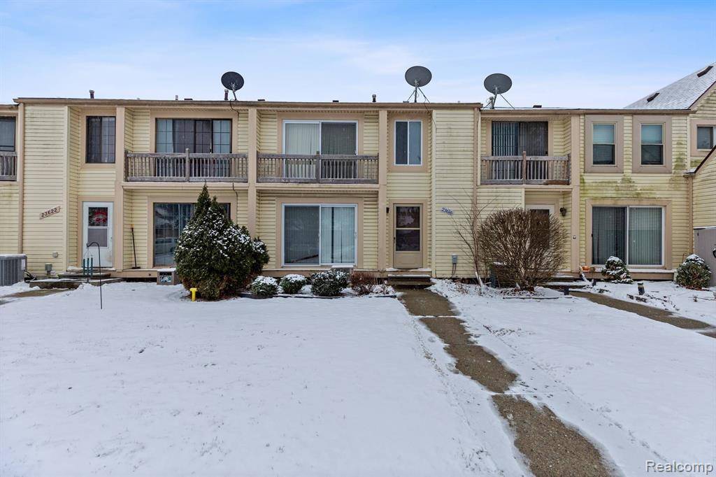 Clinton Township, MI 48036 1221,23616 MARLBOROUGH Drive