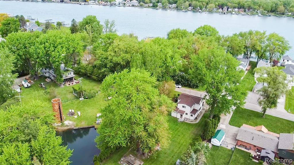 Harsens Island, MI 48028 9781,1397 N CHANNEL Drive