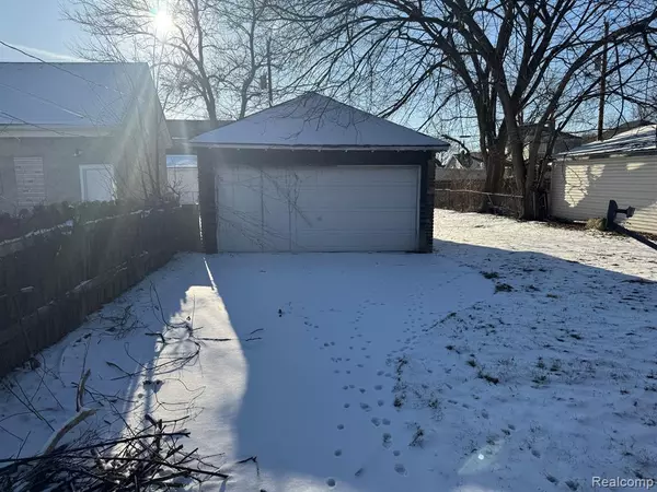Detroit, MI 48224 2601,5911 AUDUBON Road