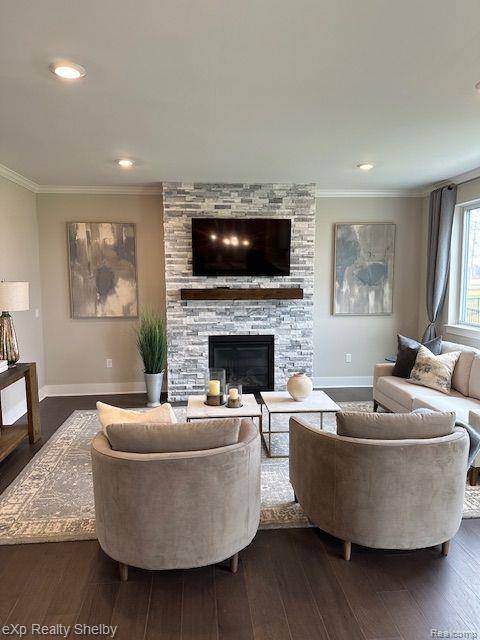 Macomb, MI 48042 1324,52910 WELLINGTON VALLEY Drive