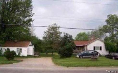 4070 S CENTER Road, Burton, MI 48519 1454