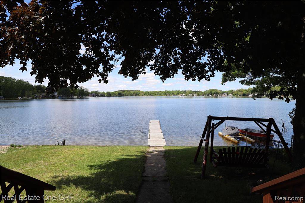 Pinckney, MI 48169 8537,8860 RUSHSIDE Drive