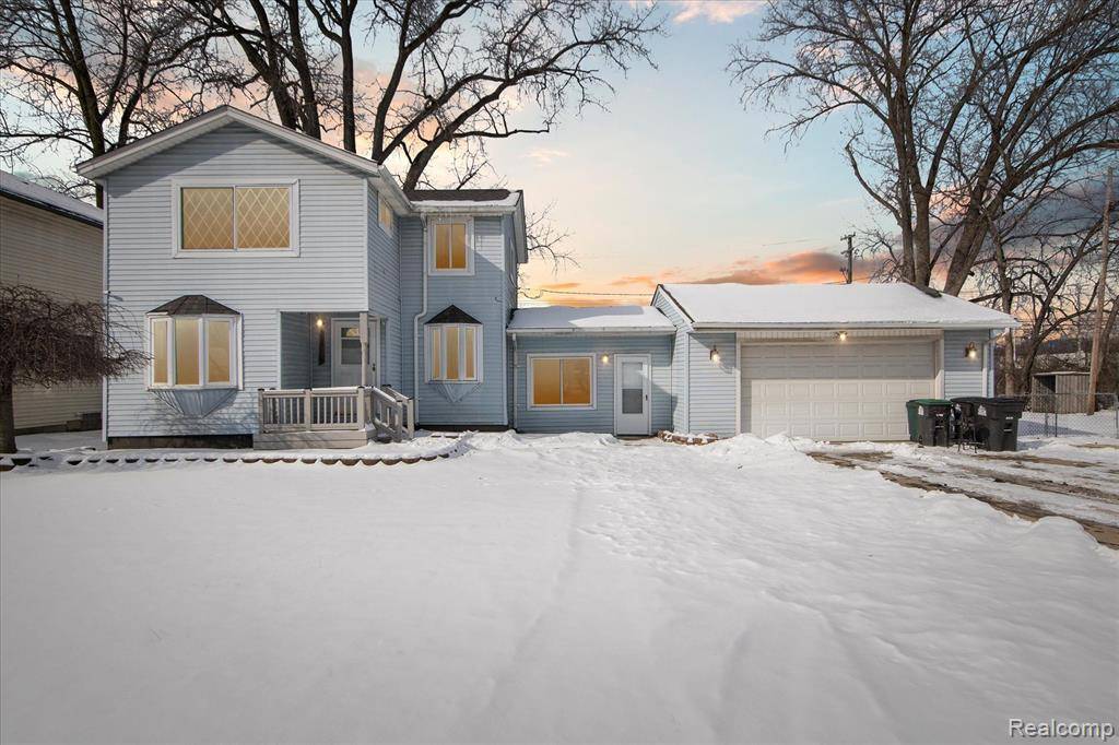 14070 WESTPOINT Street,  Taylor,  MI 48180 8210
