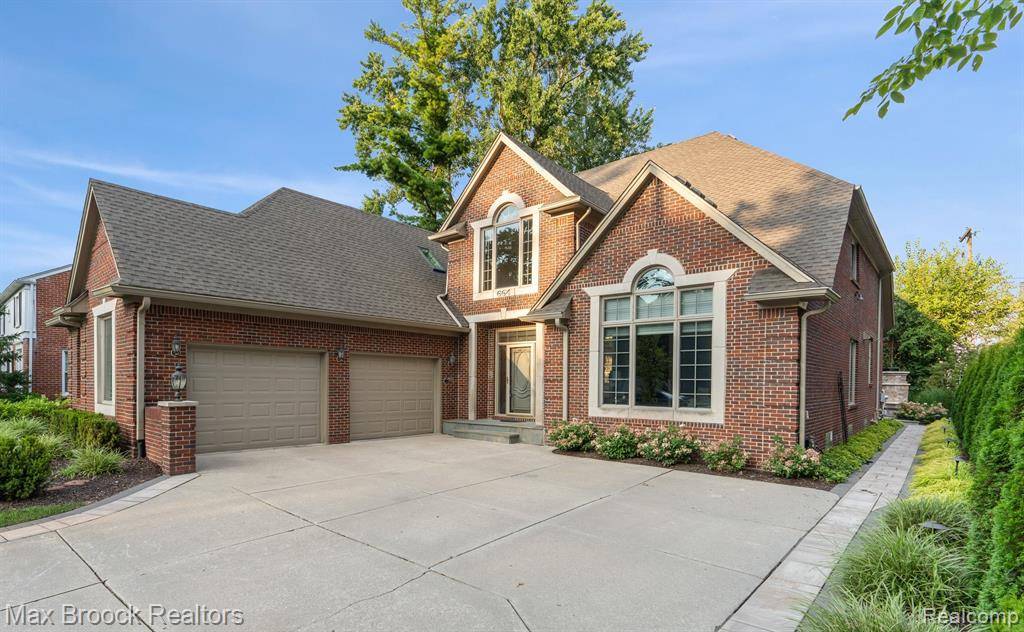 664 CHESTERFIELD Avenue, Birmingham, MI 48009 1256