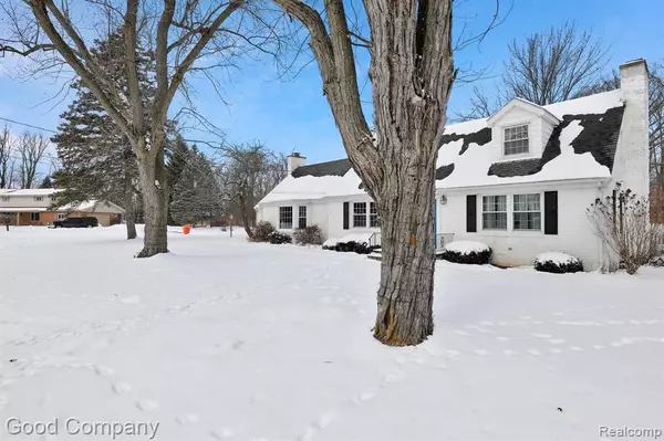 Owosso, MI 48867 1450,1406 Buckley Drive