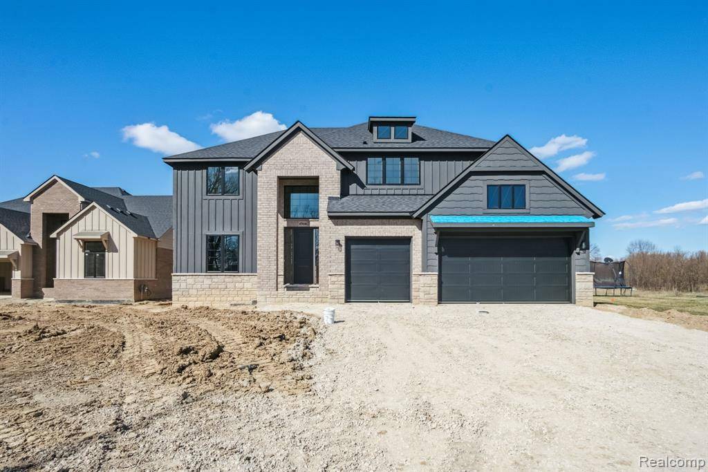 Macomb, MI 48044 6417,45046 TWIN RIVER Drive