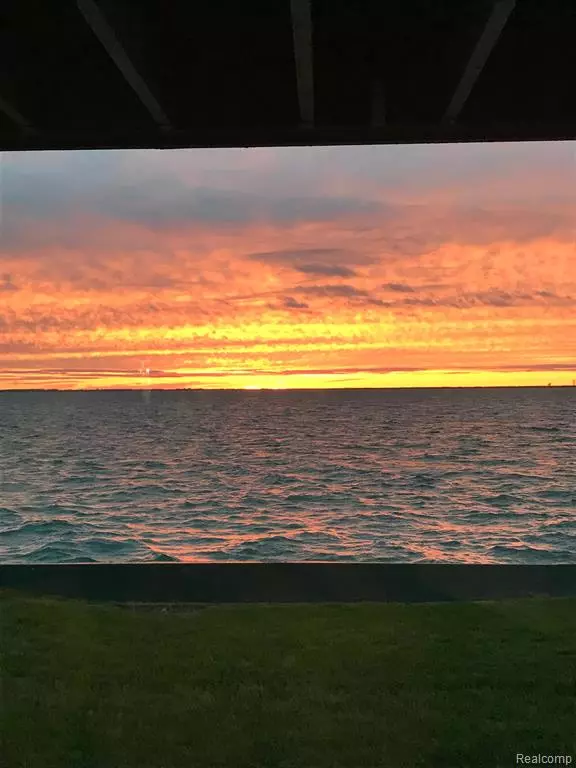 Harsens Island, MI 48028 9478,9616 S CHANNEL Drive