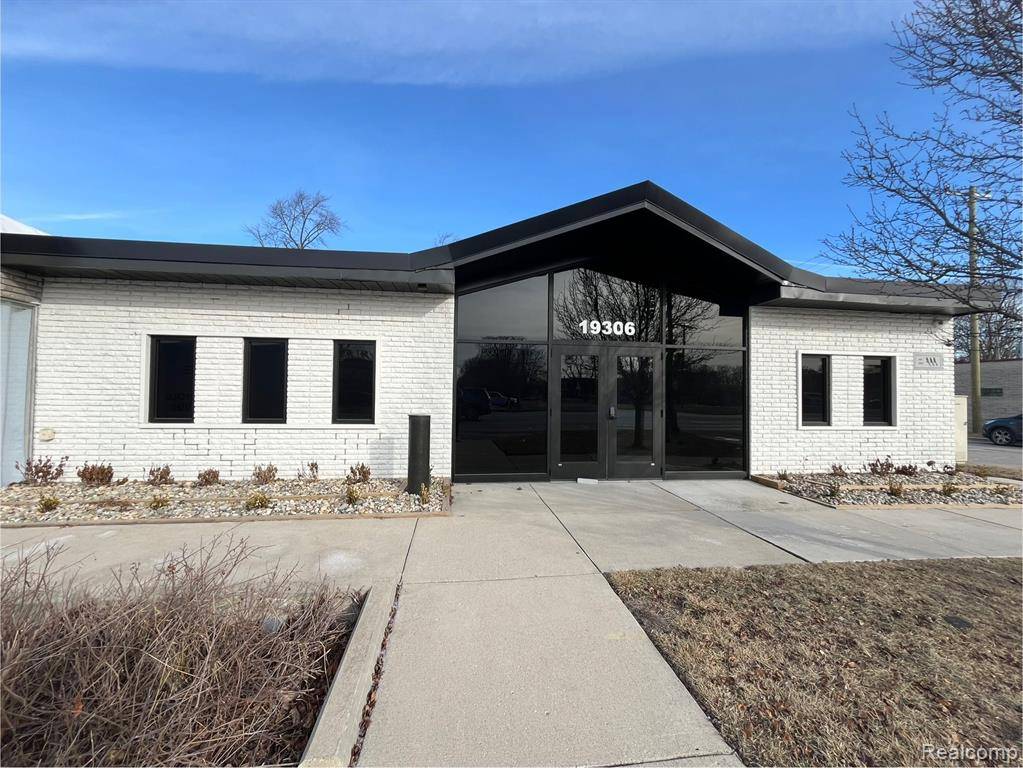 Allen Park, MI 48101 2262,19306 ECORSE Road