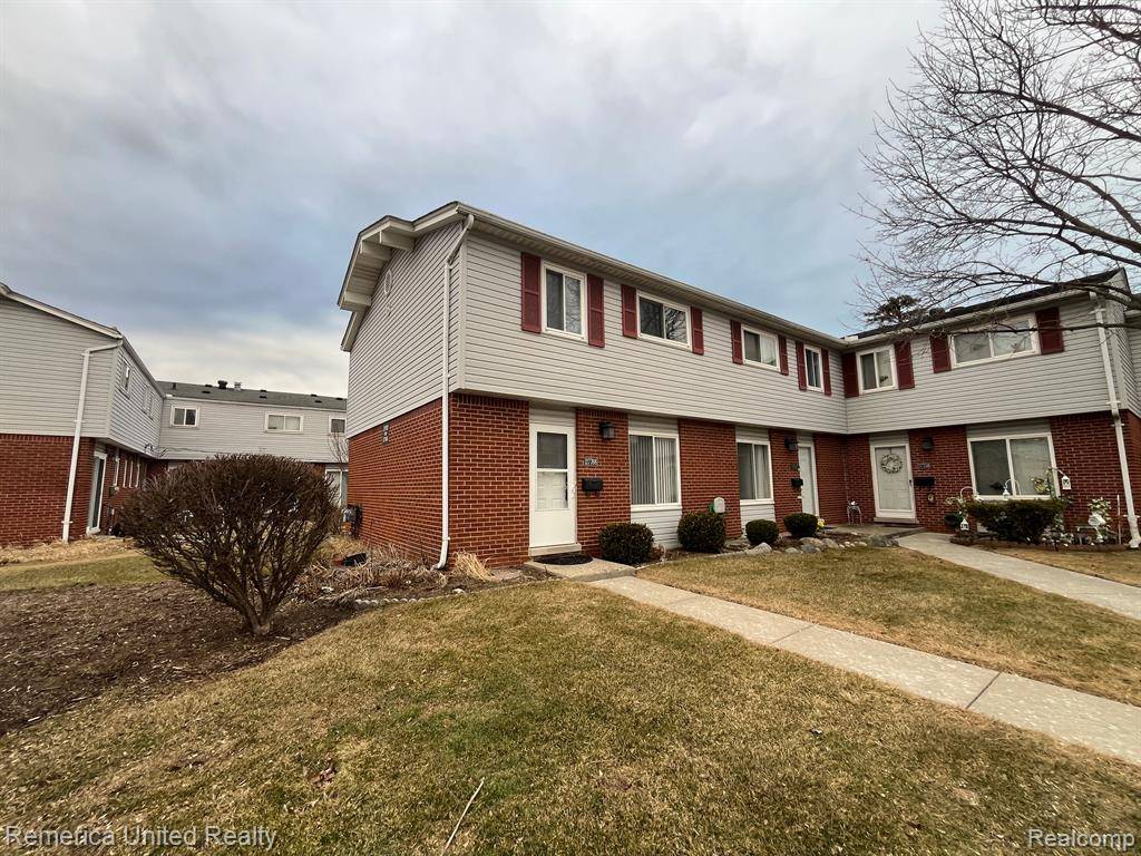 27766 Eastwick, Roseville, MI 48066