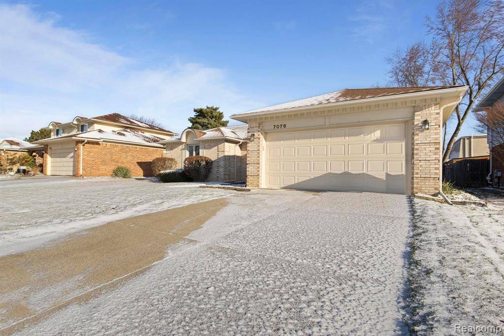 Canton, MI 48187 2725,7076 EPPING Street