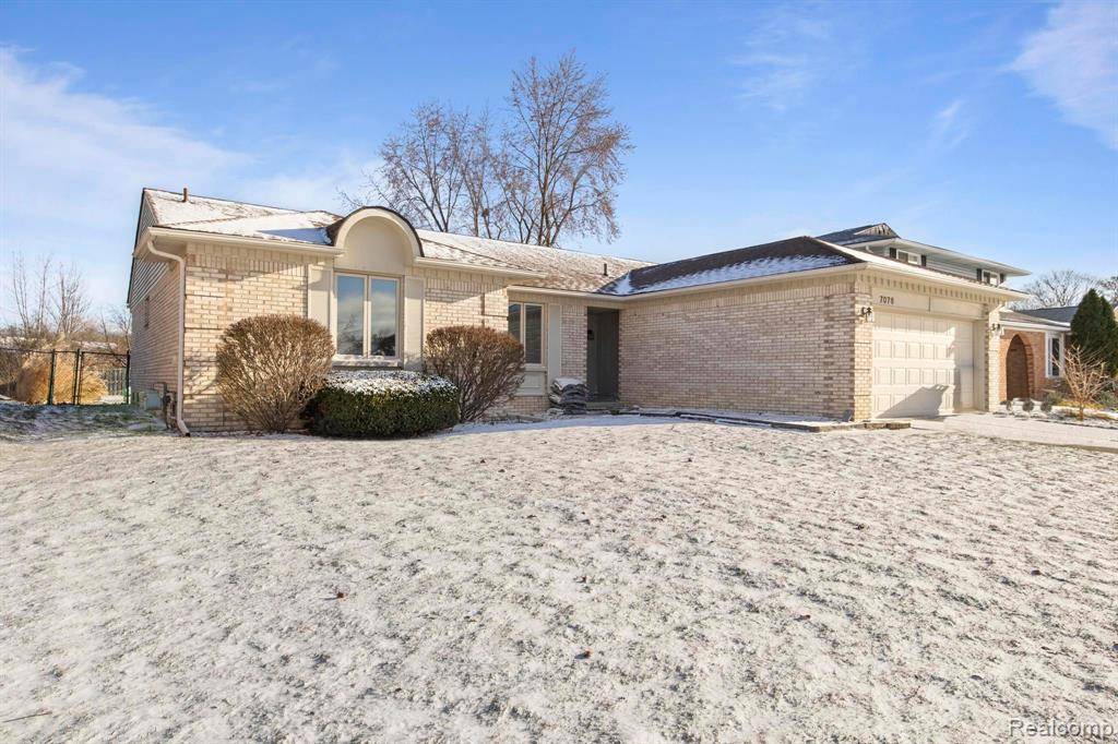 Canton, MI 48187 2725,7076 EPPING Street