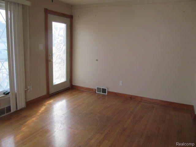 Redford, MI 48240 2002,18291 DENBY