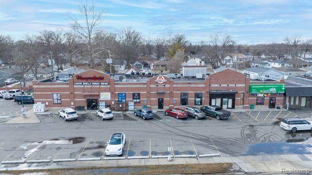 Dearborn Heights, MI 48125 3119,3976 PELHAM Street