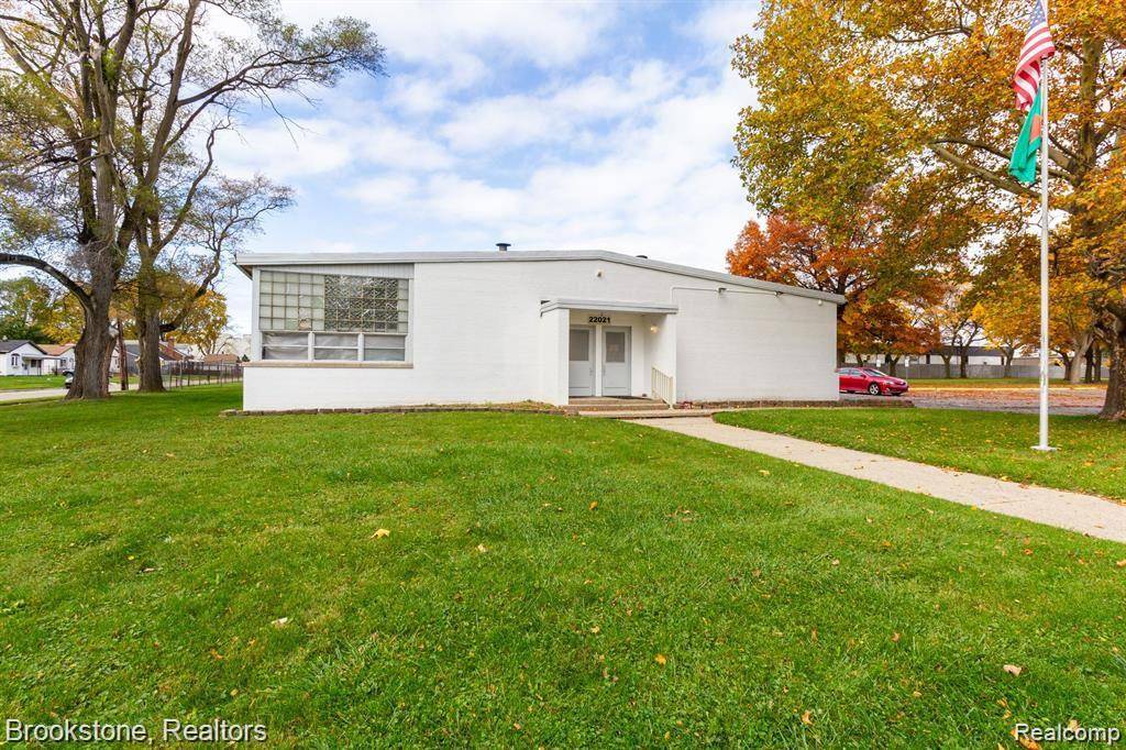 22021 MEMPHIS Avenue, Warren, MI 48091 3024