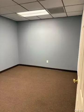 Redford, MI 48239 3528,15510 S TELEGRAPH Road