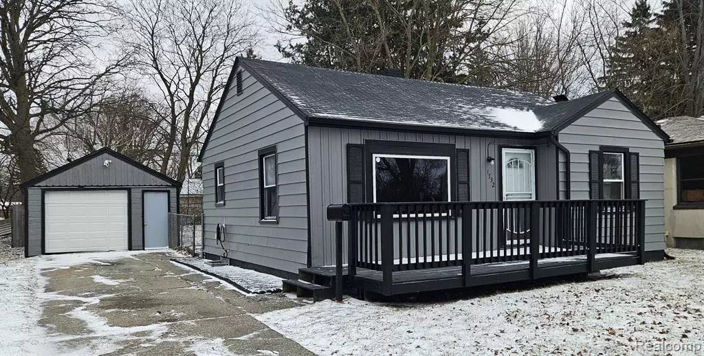 1732 STANLEY Street, Saginaw, MI 48602 1063