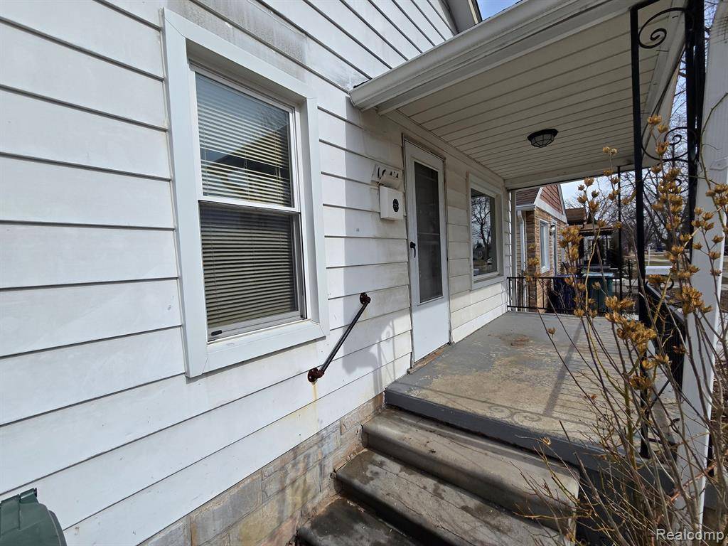Lincoln Park, MI 48146 3518,1644 LIBERTY Avenue