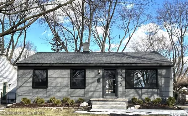 4422 THORNCROFT Avenue,  Royal Oak,  MI 48073 1747
