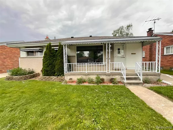 677 BELTON Street, Garden City, MI 48135 3151