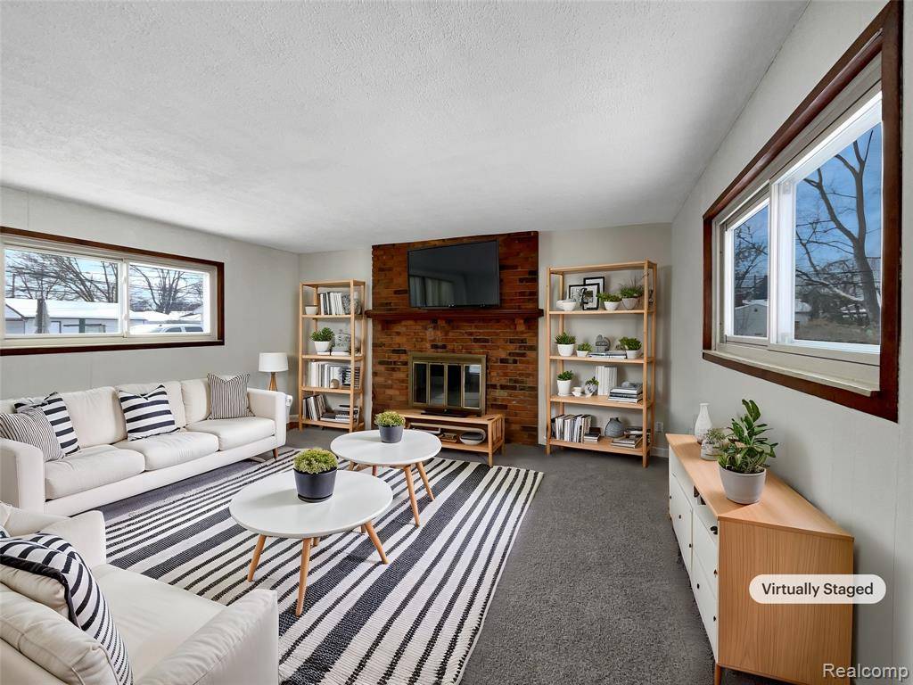 Garden City, MI 48135 3151,677 BELTON Street