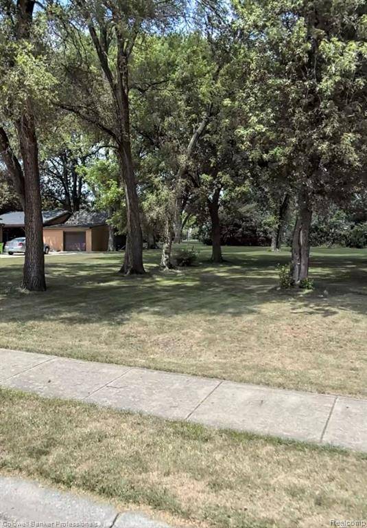 2109 Chesley Drive, Sterling Heights, MI 48310