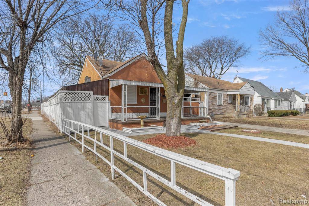 Detroit, MI 48228 3801,6305 ARCHDALE Street