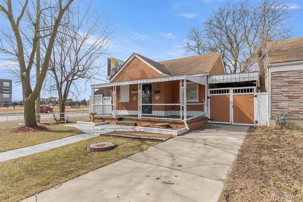 Detroit, MI 48228 3801,6305 ARCHDALE Street