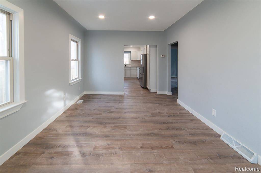 Ferndale, MI 48220 3424,3330 HARRIS Street