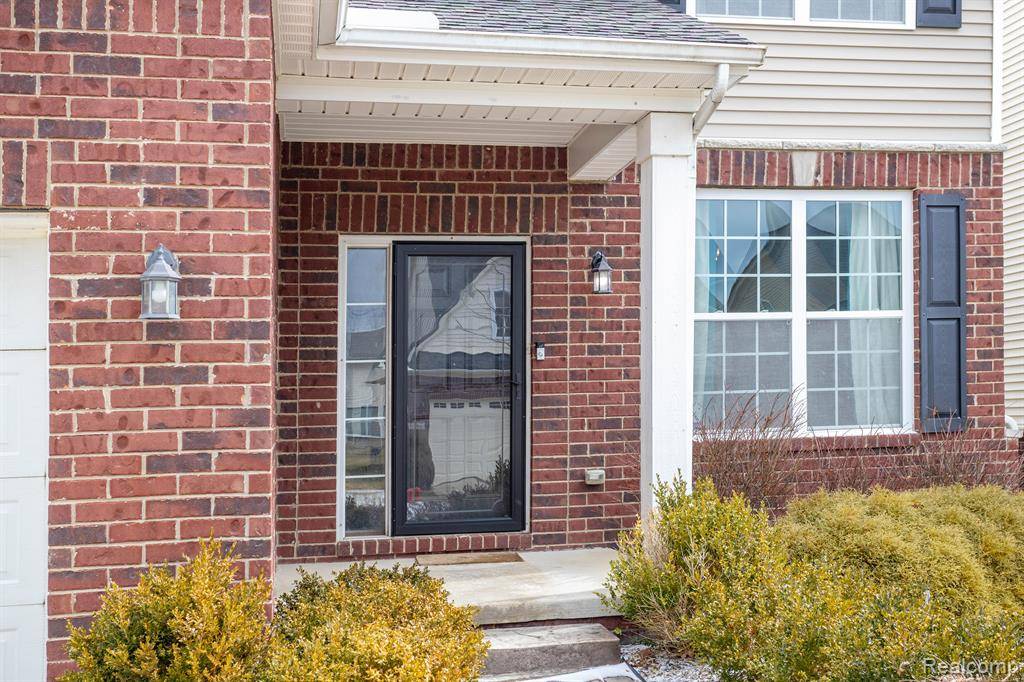 Novi, MI 48374 1005,27086 MAXWELL