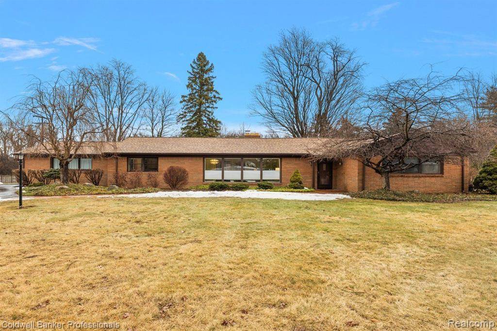 Lapeer, MI 48446 9446,2123 S LAPEER Road