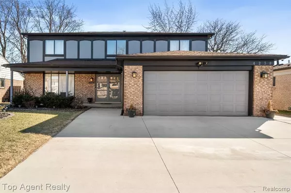 4238 GLOUCESTER Drive, Sterling Heights, MI 48310 3160