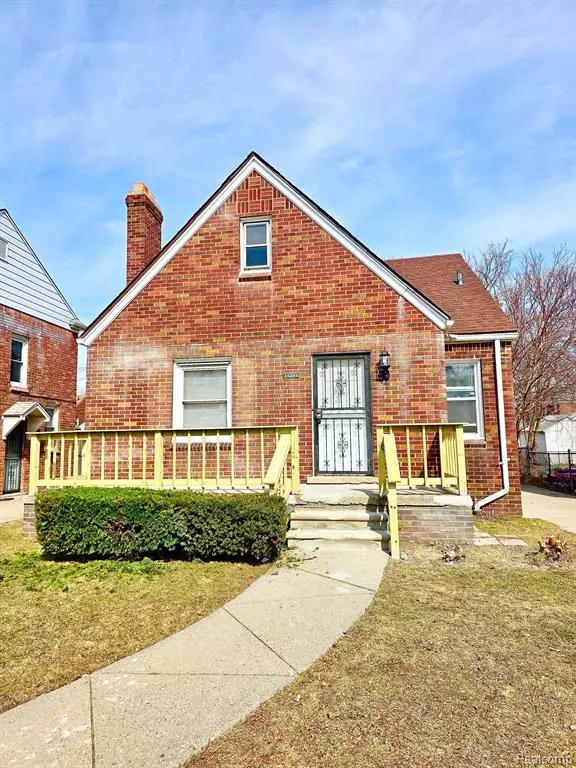 15295 YOUNG Street, Detroit, MI 48205 3662